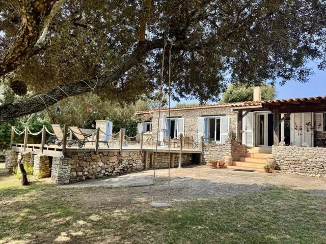 Villa dans la campagne Bonifacienne