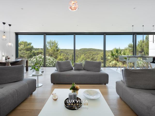 Villa d'architecte connectée vue Exceptionnelle 397m² Montferrier sur Lez