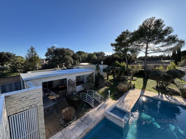 villa d'architecte de 265 m2 Villetelle