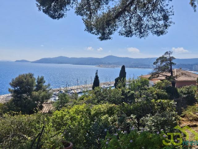 Villa d'architecte splendide vue mer