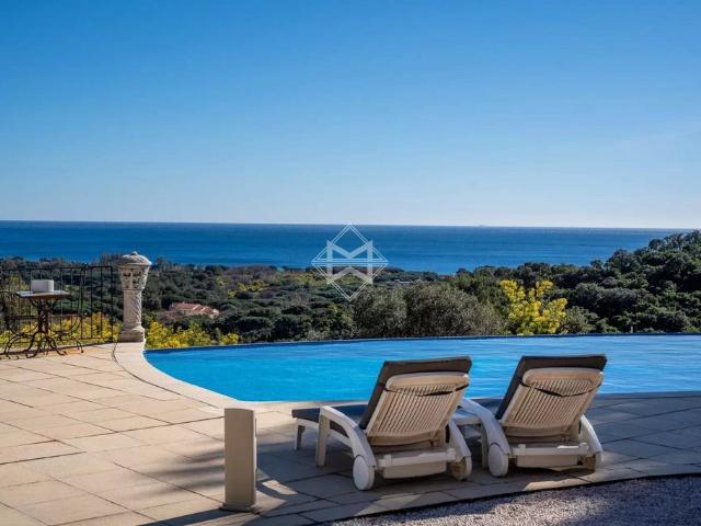 Villa de 4 chambres de luxe en vente Cavalaire sur Mer, France