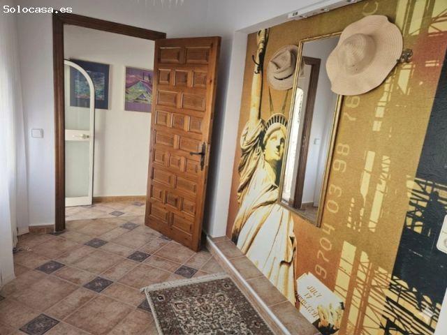 Villa de 4 dormitorios orientada al sur con vistas al mar en Moraira