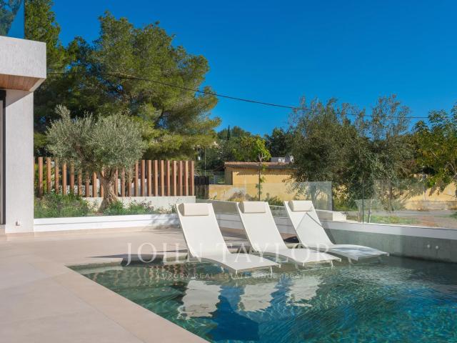 Villa de 4 dormitorios en venta en Cala Llenya, Ibiza