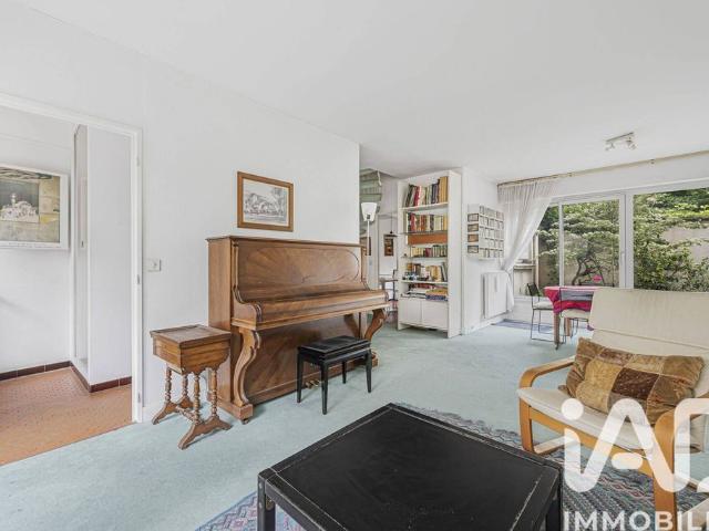 Villa de 4 pièces de luxe en vente Buttes Chaumont, Villette, Bas Belleville, Paris, Île de France
