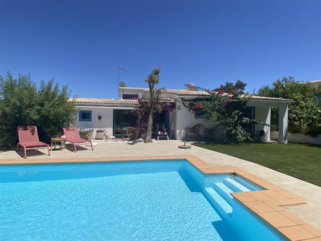 Villa de 4 quartos com piscina aquecida em zona tranquila, a. 179m² São Brás De Alportel