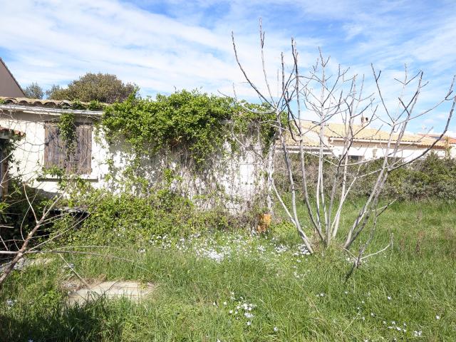 VILLA de 56 m2 + garage de 28 m2 sur terrain de 530 m2 à FRONTIGNAN PLAGE