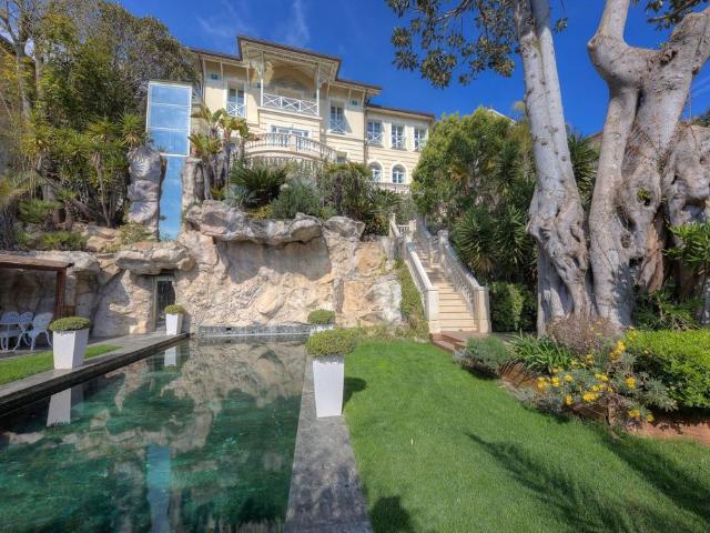 Villa de 5 chambres de luxe en vente Roquebrune Cap Martin, Provence Alpes Côte d'Azur