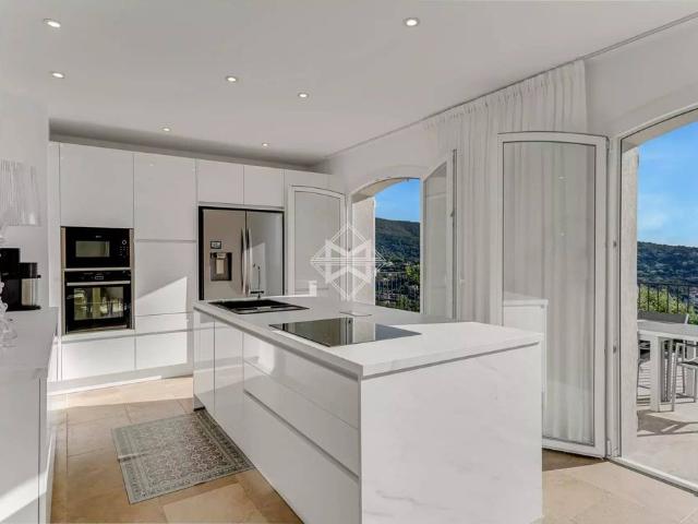 Villa de 5 pièces de luxe en vente Cavalaire sur Mer, Provence Alpes Côte d'Azur
