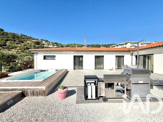 Villa de 5 pièces de luxe en vente Saint Laurent du Var, France