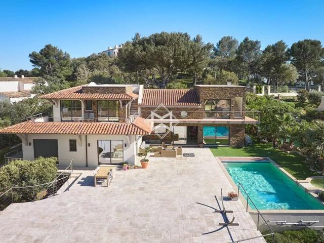 Villa de 6 pièces de luxe en vente Cavalaire sur Mer, Provence Alpes Côte d'Azur