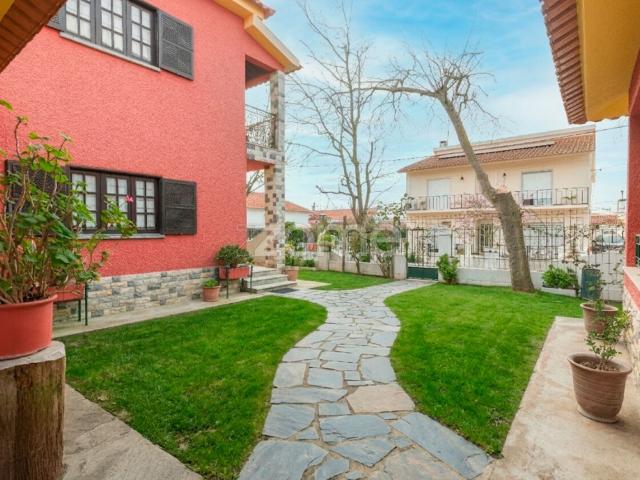 Villa de 6 Quartos com Grande Potencial | 800 m² | Fazenda de Almeirim