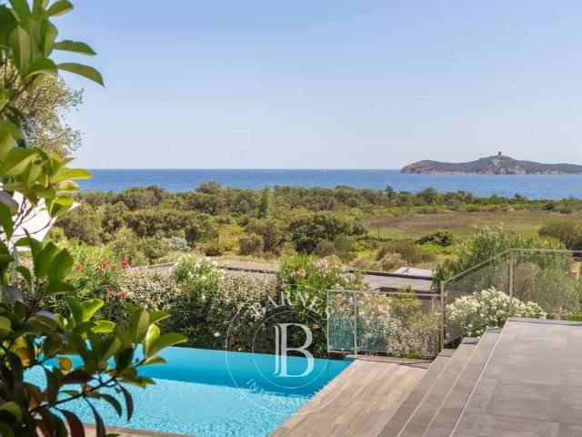 Villa de luxe de 7 pièces en location Sainte Lucie de Porto Vecchio, France