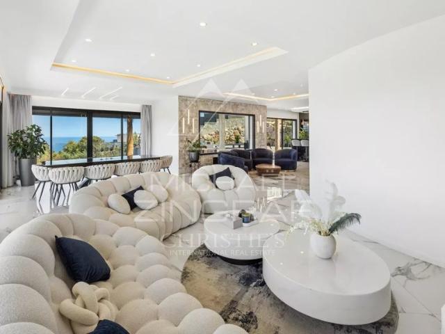 Villa de 7 pièces de luxe en location Tanneron, France