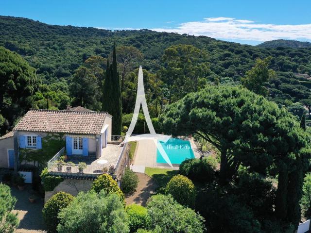 Villa de 7 pièces de luxe en vente La Croix Valmer, Provence Alpes Côte d'Azur