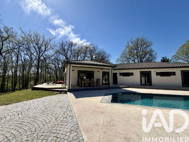 Villa de 7 pièces de luxe en vente Pechbonnieu, France