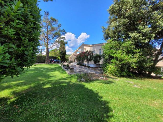Villa de luxe de 10 pièces en vente Saint Privat des Vieux, Occitanie