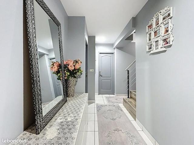 Villa de 7 pièces principales