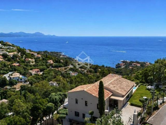 Villa de 8 pièces de luxe en location Les Issambres, France