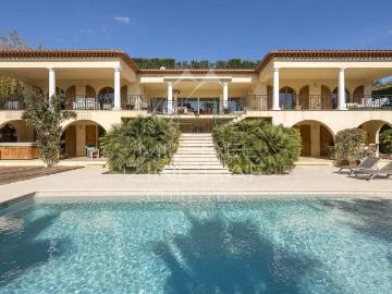 Villa de 8 pièces de luxe en vente Le Rouret, Provence Alpes Côte d'Azur