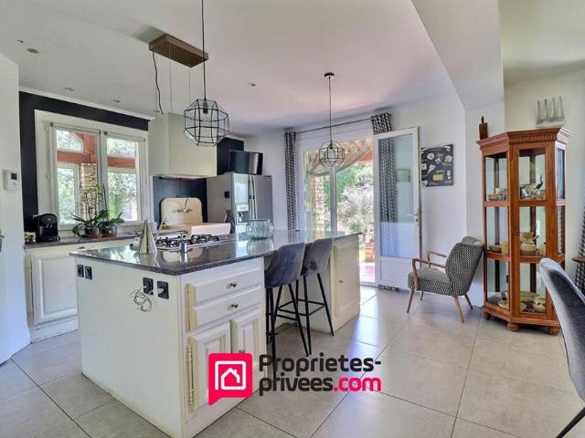 Villa de 9 pièces de luxe en vente Uzès, Occitanie