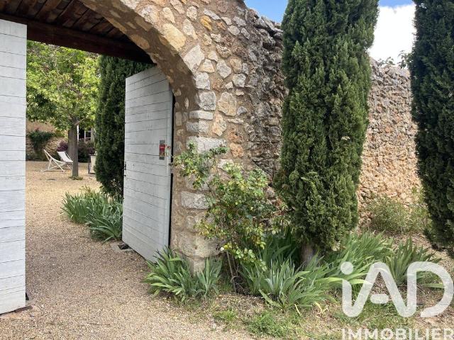 Villa de 10 pièces de luxe en vente Saint Julien, Provence Alpes Côte d'Azur