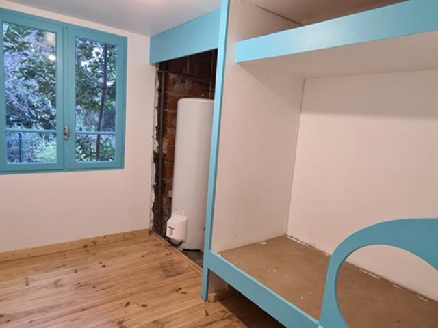 Villa de 118.8m2 à louer à Céret avec garage et jardin