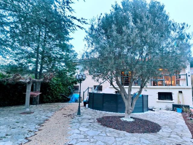Villa de 120 m2 sur terrain de 1200 m2 120m² Montazels