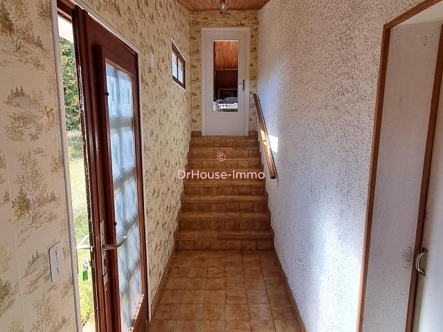 Villa de 120 M2 sur terrain de 2500 M2 entièrement constructible