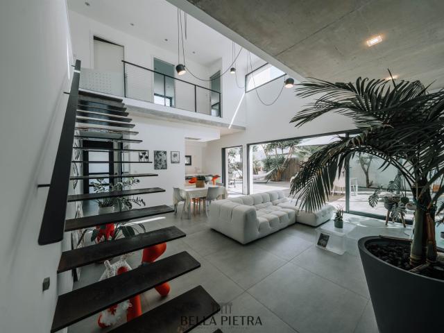 Villa de 130m2 avec piscine et garage 131m² Palavas les Flots
