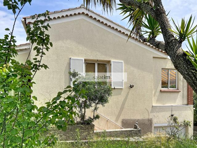 VILLA de 138 m² composée d'un T3 et d'un T1 avec PISCINE 138m² La Seyne sur Mer