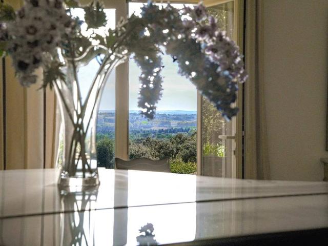 Villa de 16 pièces de luxe en vente Uzès, Occitanie