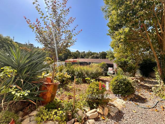 VILLA DE 2016 SUR 504 M2