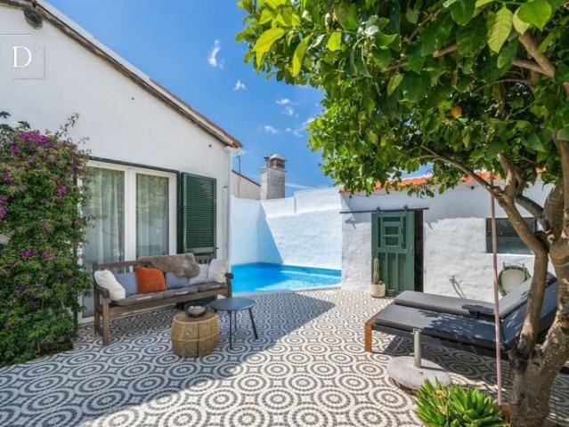 Villa de 2 quartos bem reformada no interior com piscina em. 142m² Alte