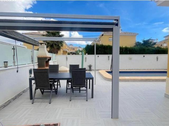 Villa de 3 dormitorios en venta en Lo Crispin
