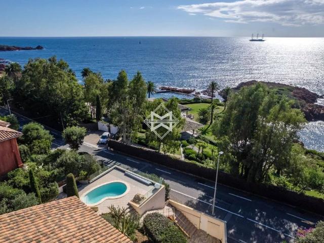 Villa de luxe de 3 pièces en vente Agay, Provence Alpes Côte d'Azur