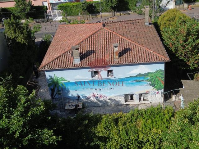 VILLA DE TYPE T3 AVEC UN APPARTEMENT DE TYPE T2, UN GARAGE