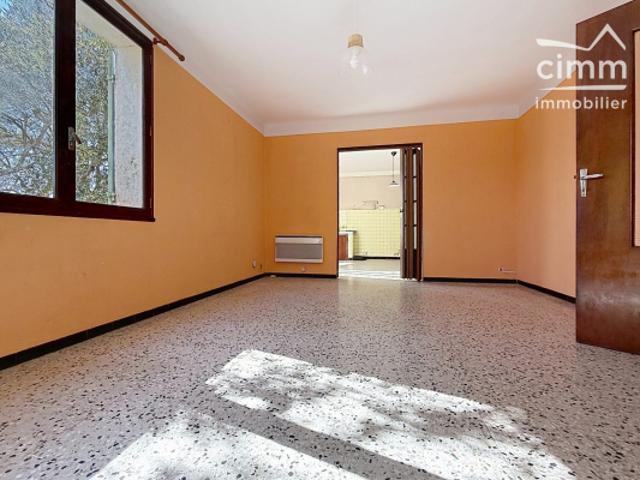 villa de type 4 plain pied avec 800 m² de terrain piscinable