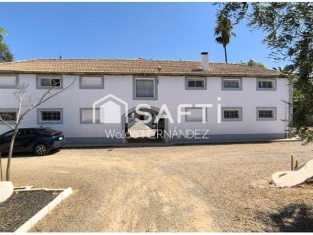 VILLA DE VISTABELLA DEL SIGLO XIX UBICADA EN FINCA URBANA DE 8.339 M2
