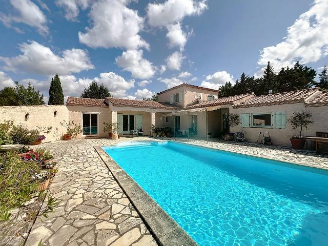 Villa de Campagne sur Grand Terrain avec Piscine 157m² Saint Chinian
