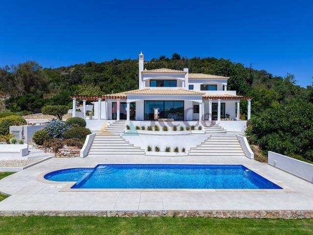 Villa de campo com 4 quartos e vistas panorâmicas para as co. 299m² Loulé São Sebastião