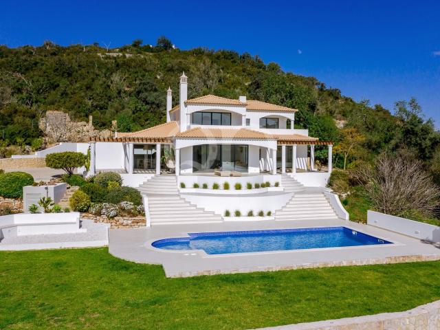 Villa de campo sofisticada com vistas panorâmicas em Loulé 299m² Loulé São Clemente