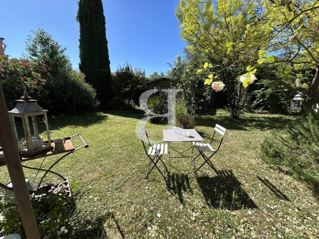 Villa de charme avec jardin et atelier à Nyons 98m² Nyons