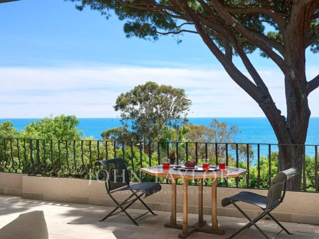 Villa de Charme Face à la Mer à Cannes 289m² Cannes