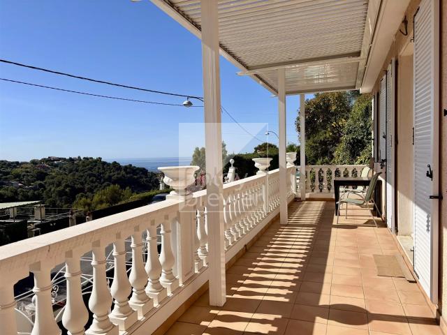 Villa de Charme sur les Collines Niçoises 167m² Nice