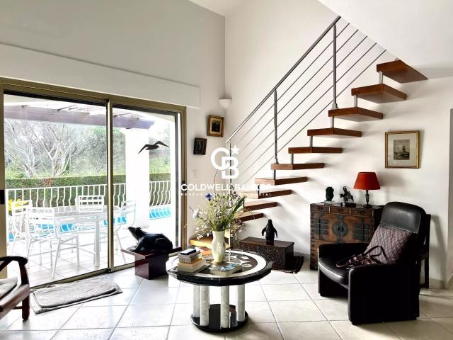 Villa de charme plain pied avec piscine, Saint Raphaël Vale. 142m² Saint Raphaël