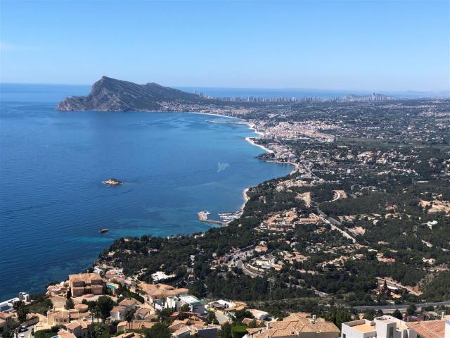 Villa de lujo orientada al sur con espectaculares vistas al. 359m² Altea la vella