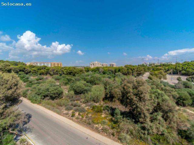 Villa de lujo a solo 70 metros del mar en Dehesa de Campoamor