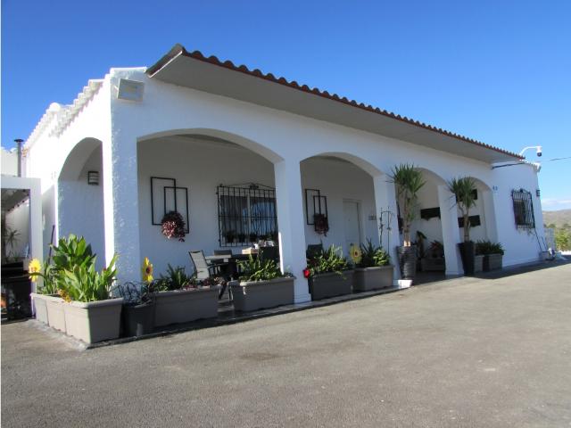 VILLA DE LUJO CERCA DE MOJACAR