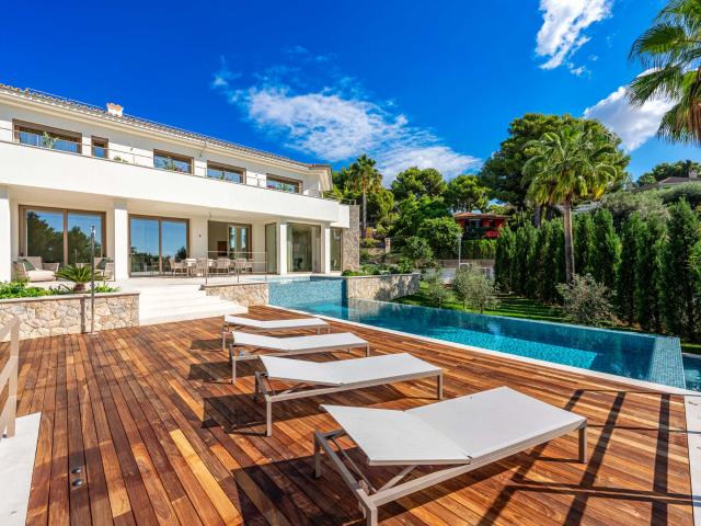 Villa de lujo completamente renovada en zona privilegiada