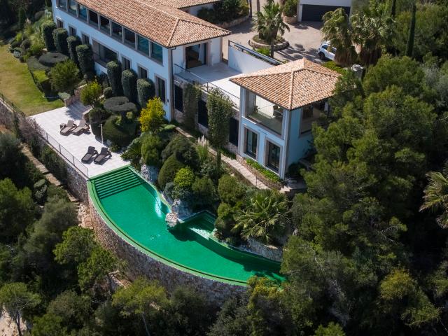 Villa de lujo con vistas al mar en venta en Cala Vinyes